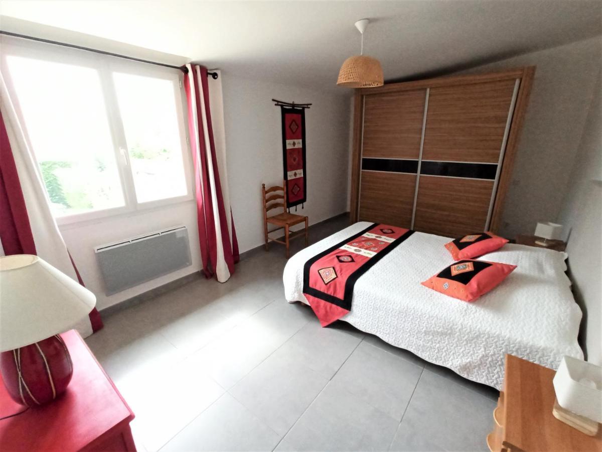 Appartement grand confort à deux pas du centre ville LʼIsle-sur-la-Sorgue Exterior foto